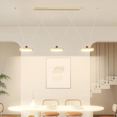 ثريا حديثة من الحديد الإسكندنافي مع أضواء LED أكريليك لجزر غرفة الطعام 