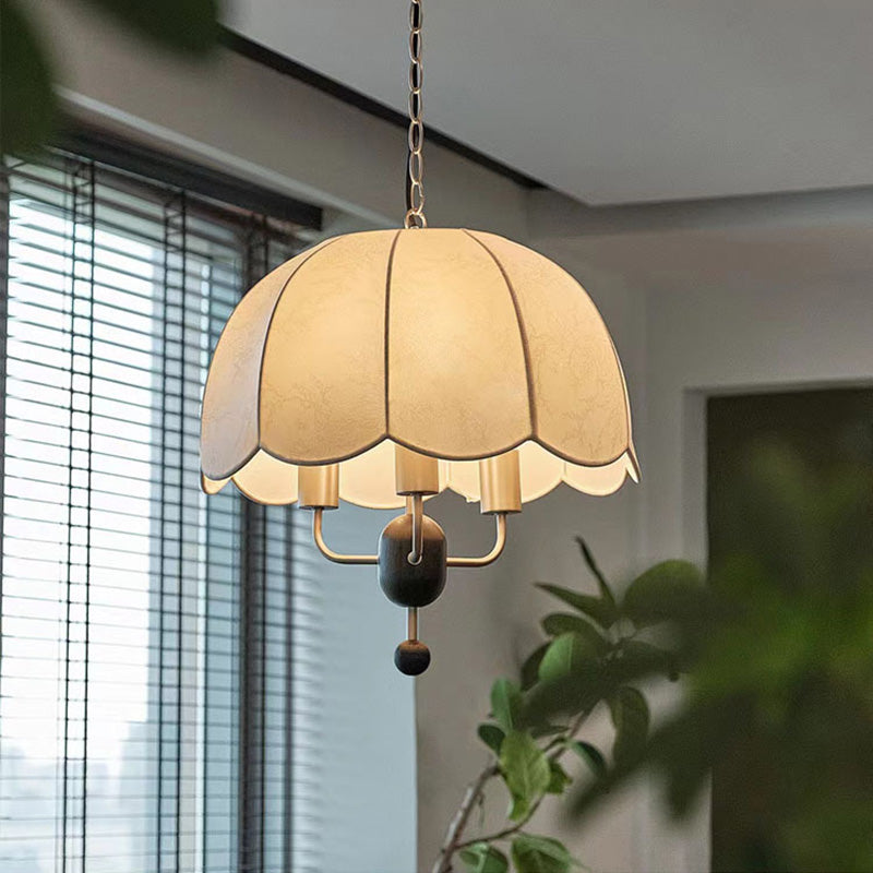 Traditionelle französische runde Kugel Pendelleuchte aus Stoff, Walnusseisen, 3 Lichter für Wohnzimmer 