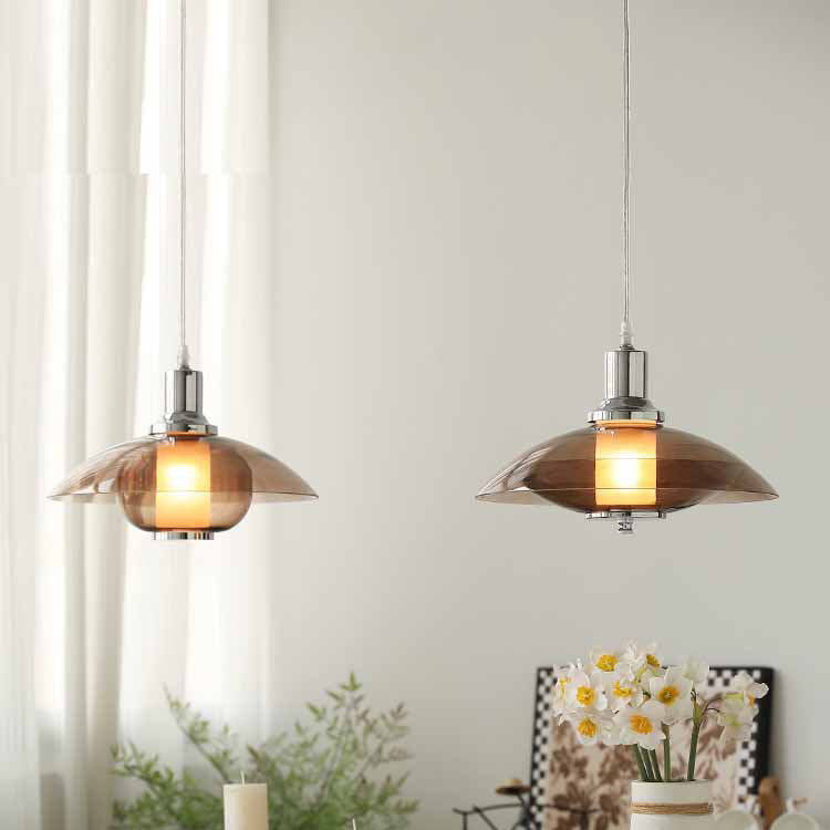 Zeitgenössische nordische bernsteinfarbene Glasscheibe aus Eisen mit 1 Licht für Wohnzimmer 