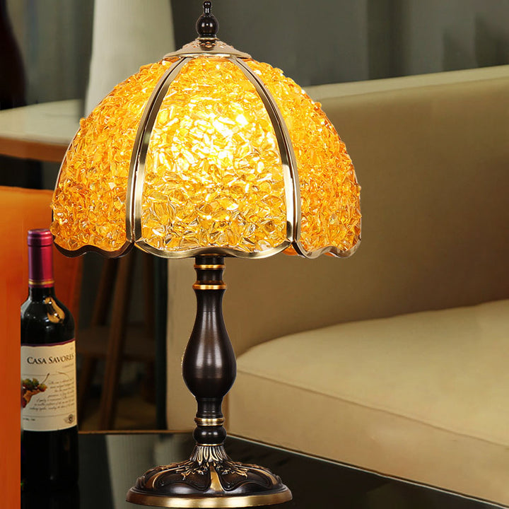 Zeitgenössische kreative farbige Kristall-Kupfer-Blume 1-Licht-Tischlampe für das Schlafzimmer 