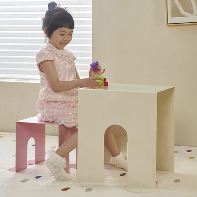 Table d'appoint carrée minimaliste moderne en plaque laminée à froid à 4 pieds pour salon 