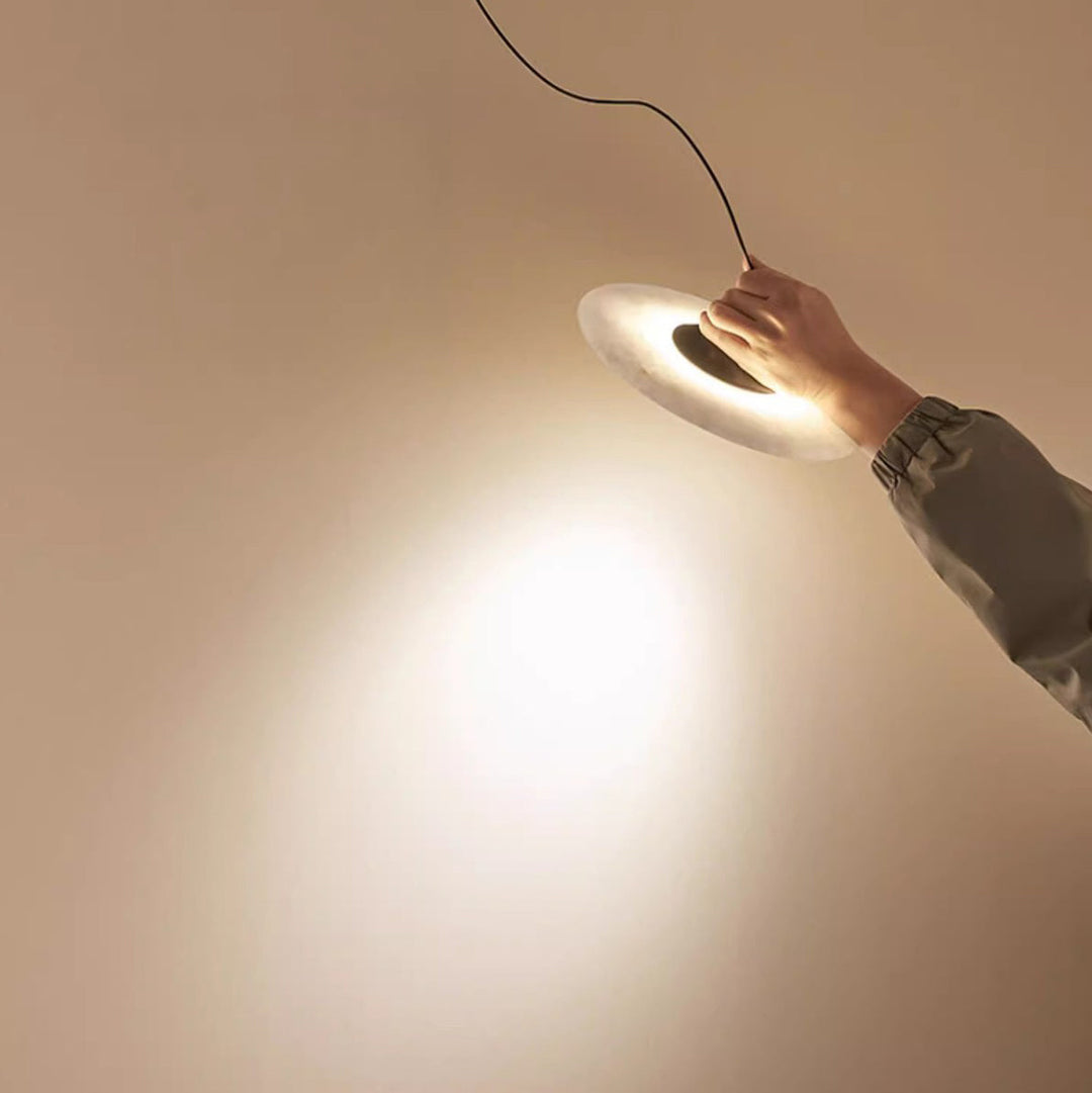 Lustre LED en aluminium et fer avec marbre rond minimaliste moderne pour salon 