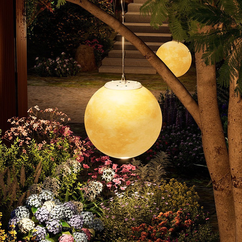 Zeitgenössische nordische wasserdichte Solar-Pendelleuchte aus PE-Harz mit rundem Mond-LED-Licht für Terrasse im Freien 