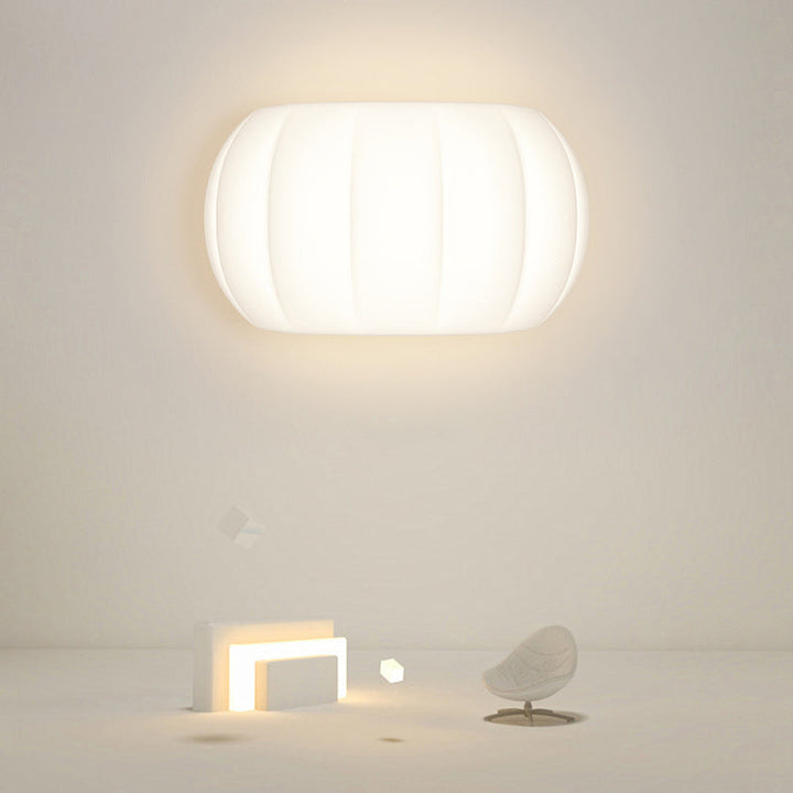 Applique murale LED en fer avec abat-jour en acrylique minimaliste moderne pour chambre à coucher 
