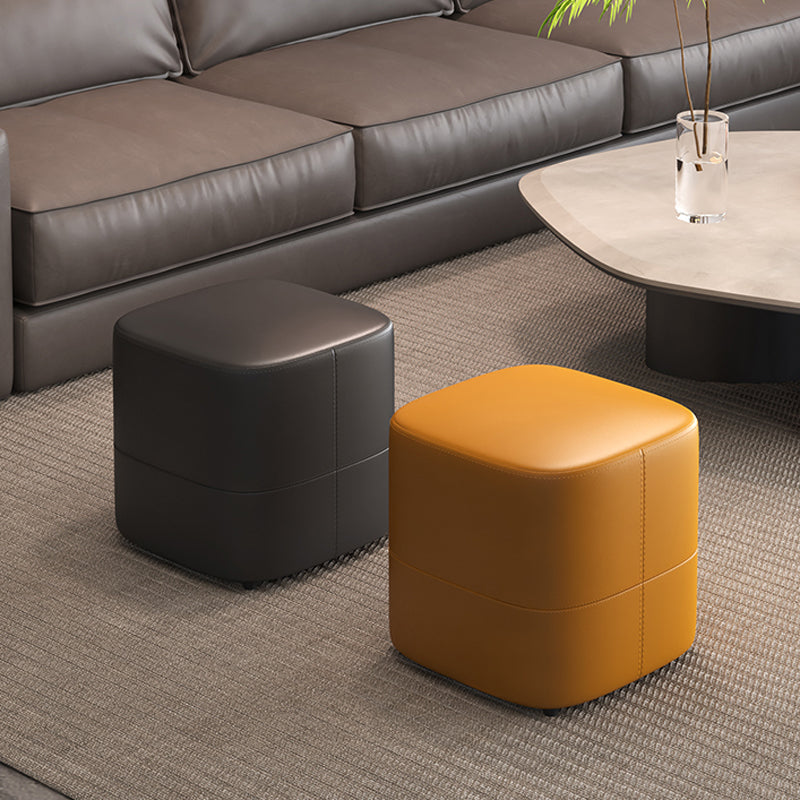 Moderner minimalistischer quadratischer Hocker aus Mikrofaserleder und Massivholz, rücken- und armlehnenlos, für das Wohnzimmer 