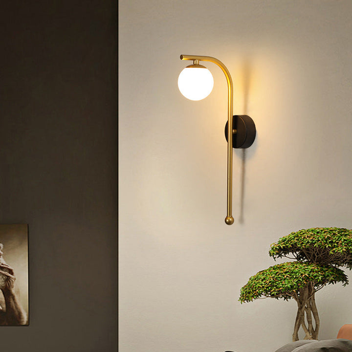 Lampe murale contemporaine de luxe avec abat-jour sphérique en acrylique, fer et aluminium à 1 lumière pour chambre 