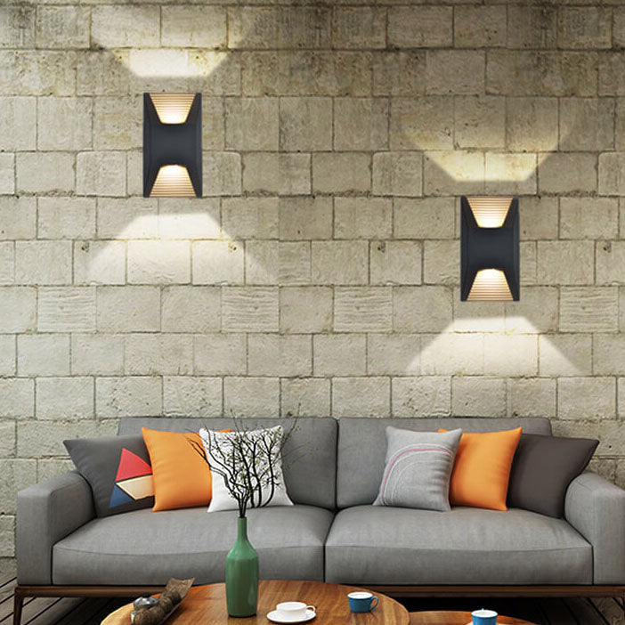 Apliques de pared LED impermeables con focos de geometría moderna para exteriores 