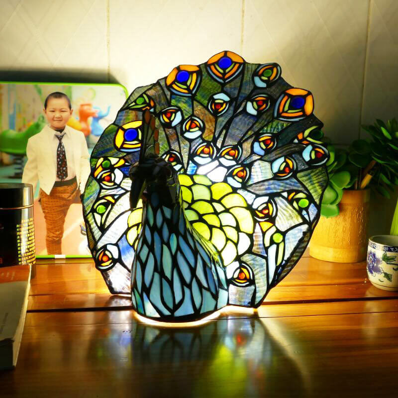 Tiffany Retro Buntglas Pfauenform 1-Licht Tischlampe 