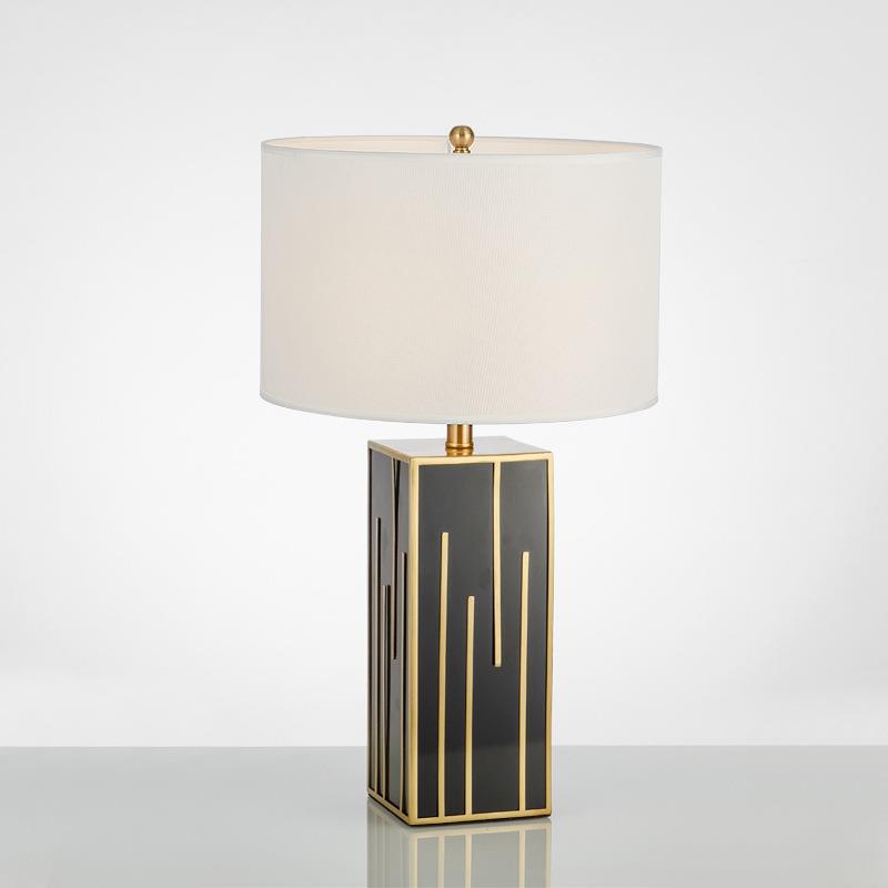 Modern Mid-Century Fabric Drum Square Column Hardware 1-Light Table Lamp For Study