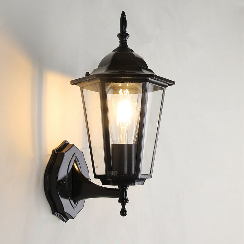 Zeitgenössische industrielle sechseckige Aluminiumrahmen Milchglas 1-Licht Außenwandleuchte Lampe für Garten 
