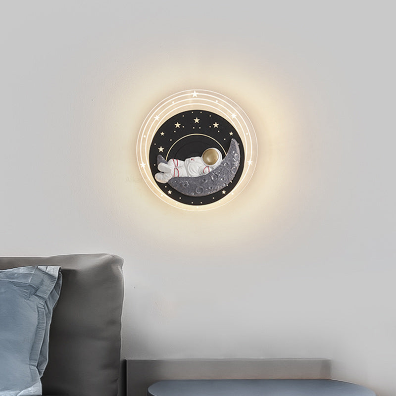 Zeitgenössische kreative Sternenhimmel Mond Harz Astronaut Runde LED Wandleuchte Lampe für Wohnzimmer 