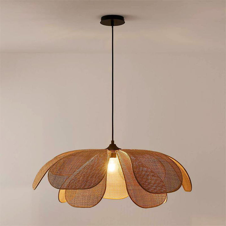 Traditionelle japanische Rattan-Pendelleuchte in Blütenblattform mit 1 Licht für Wohnzimmer 
