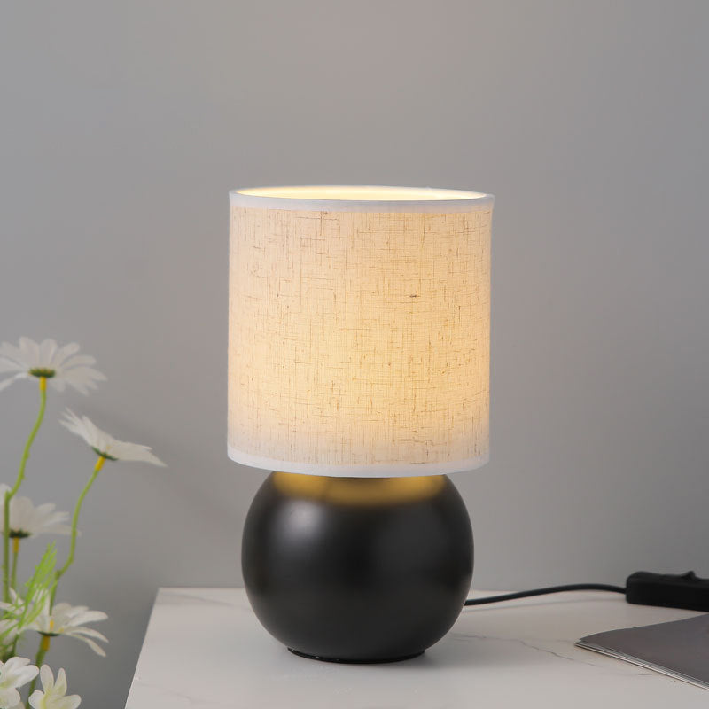 Lampe de table LED en céramique vintage traditionnelle ronde avec tissu pour chambre 