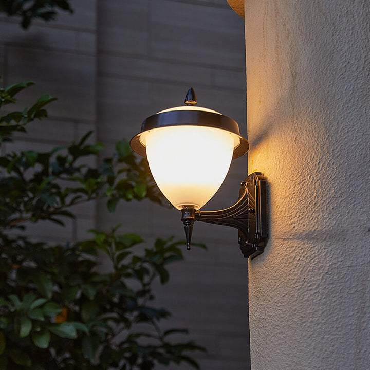 Moderner minimalistischer quadratischer spitzer 1-Licht Außenwandleuchte 