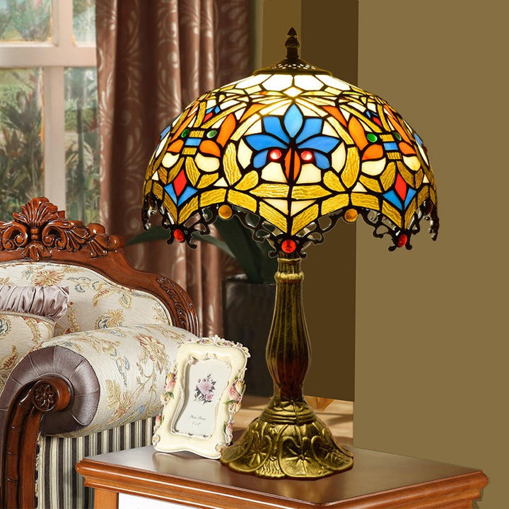 Traditional Vintage Flower Gemstone Stained Glass 1-Light Table Lamp For Living Room