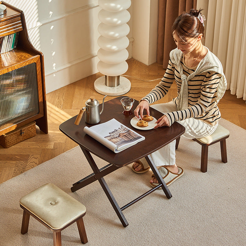 Traditioneller klappbarer quadratischer Tisch aus Kautschukholz im Vintage-Stil für das Wohnzimmer 