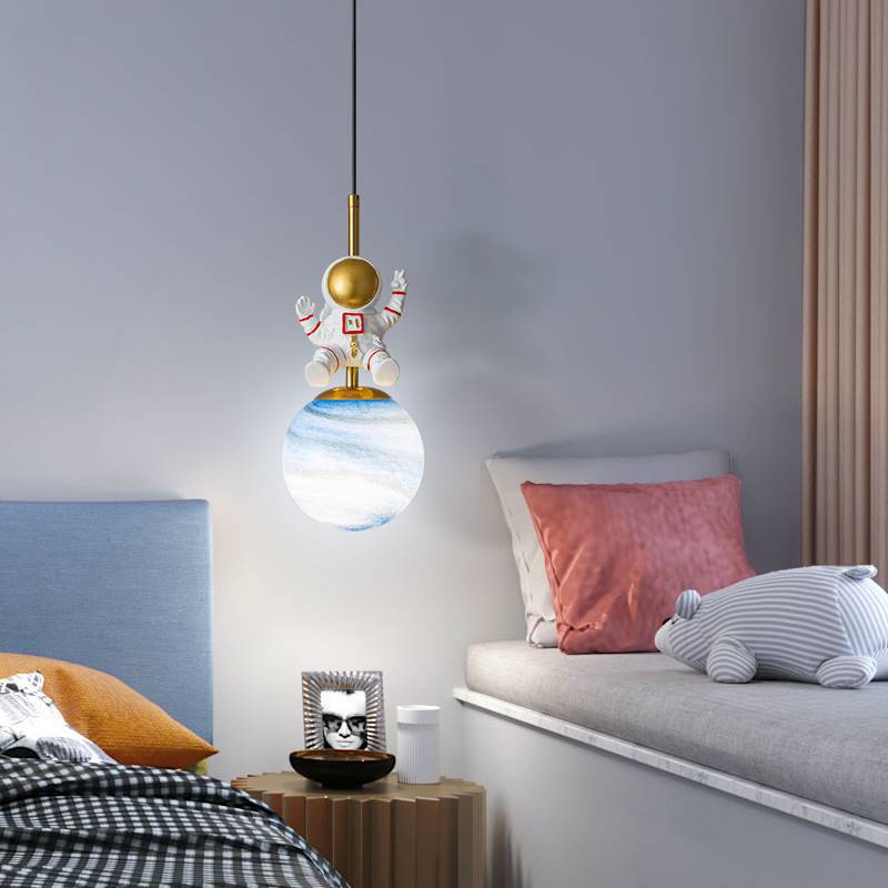 Suspension contemporaine pour enfants nordiques Orb Astronaut en résine de fer 1 lumière pour chambre 