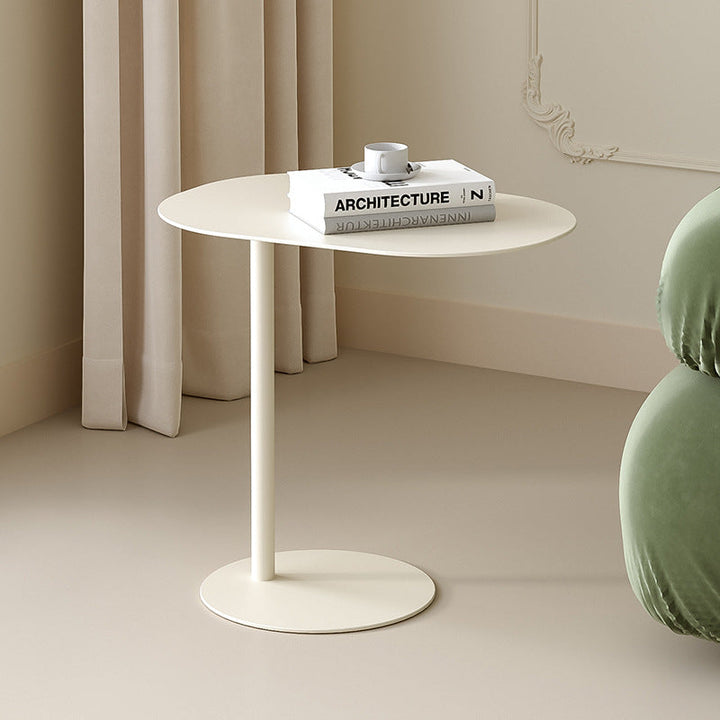 Moderner minimalistischer geometrischer runder Beistelltisch aus Eisen und Kohlenstoffstahl für das Wohnzimmer 