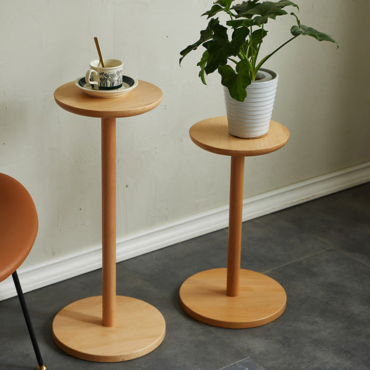 Moderner minimalistischer runder Beistelltisch aus Buchenholz für das Wohnzimmer 