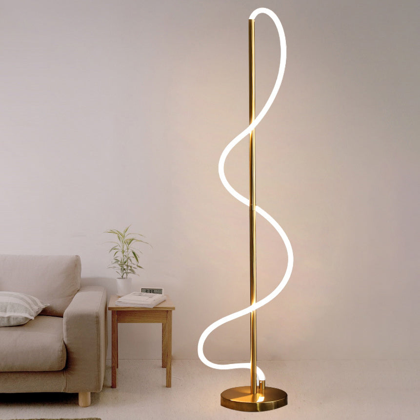 Moderne minimalistische Linie Eisen Silikon LED Stehlampe für Wohnzimmer 