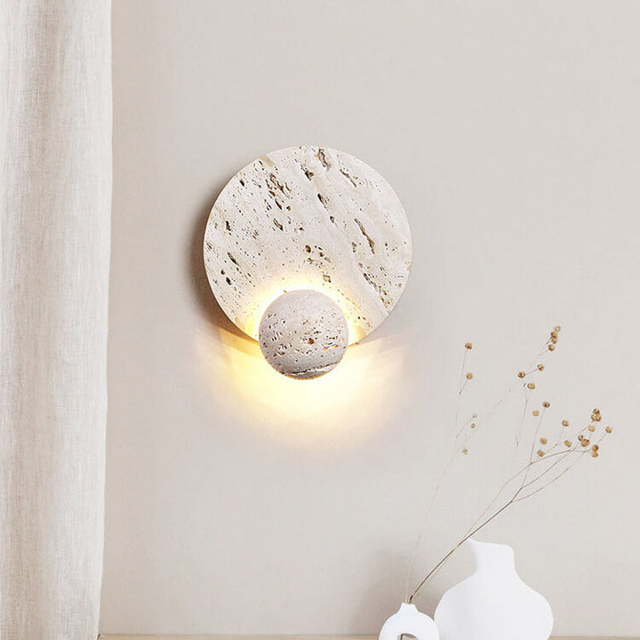 Moderne minimalistische Creme-Doppelscheibe aus weißem Travertin LED-Wandleuchte 