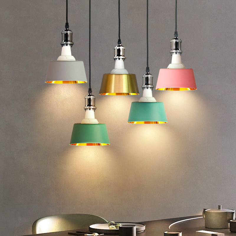 Zeitgenössische industrielle runde trapezförmige Aluminium PP 1-Licht Pendelleuchte für Esszimmer 