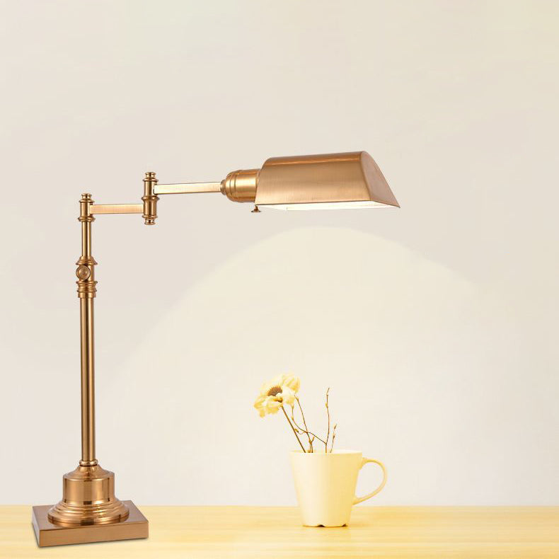 Lámpara de mesa contemporánea retro rectangular cilíndrica de hierro con una luz para dormitorio 