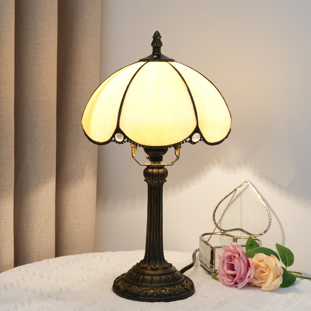 Lampe de table en résine avec vitrail Tiffany demi-ronde traditionnelle à 1 lumière pour chambre 