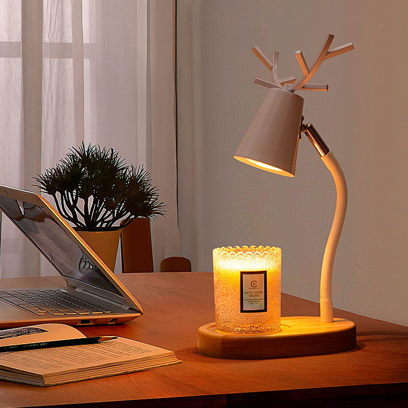 Lámpara de mesa ajustable de cera derretida de 1 luz con base de madera maciza y astas de hierro creativas japonesas 