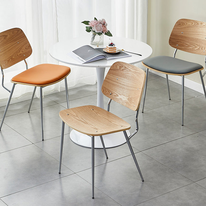 Chaise de salle à manger contemporaine scandinave en cuir PU carré avec dossier en métal sans accoudoirs pour salle à manger 