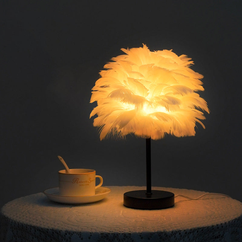 Lámpara de Mesa USB LED Creativa Contemporánea con Plumas para Dormitorio 