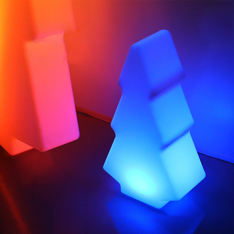 Moderne Art Deco Wasserdichte Solar Wiederaufladbare PE Weihnachtsbaum LED RGB Landschaft Beleuchtung Außenleuchte Für Garten 