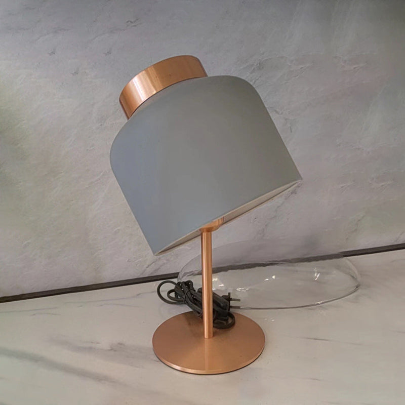 Moderne minimalistische runde Zylinder Eisen 1-Licht Tischlampe für Schlafzimmer 