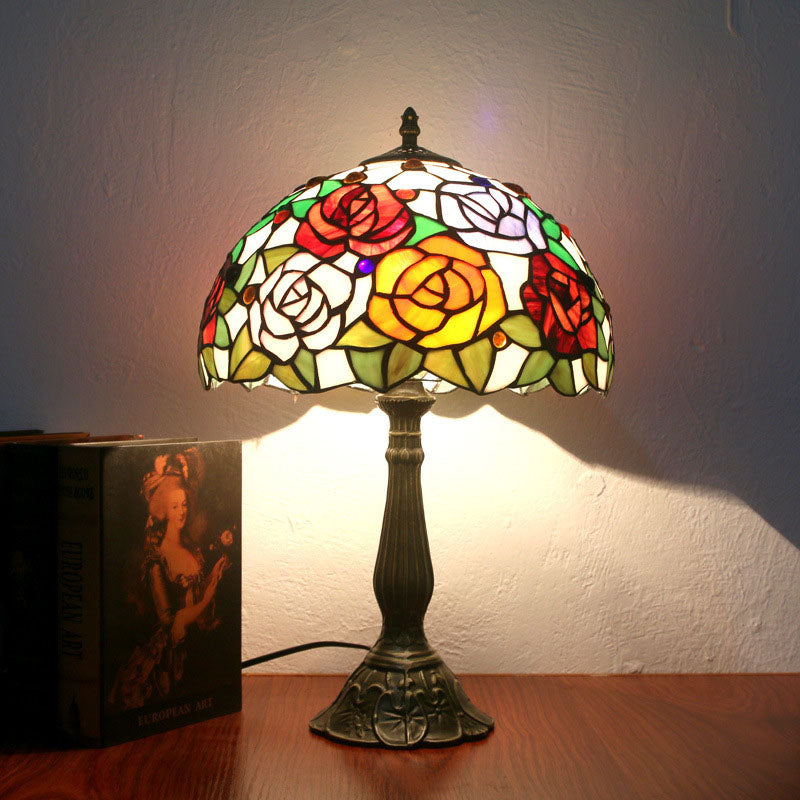 Lampe de table à une lumière Tiffany Creative Alloy quatre couleurs rose 