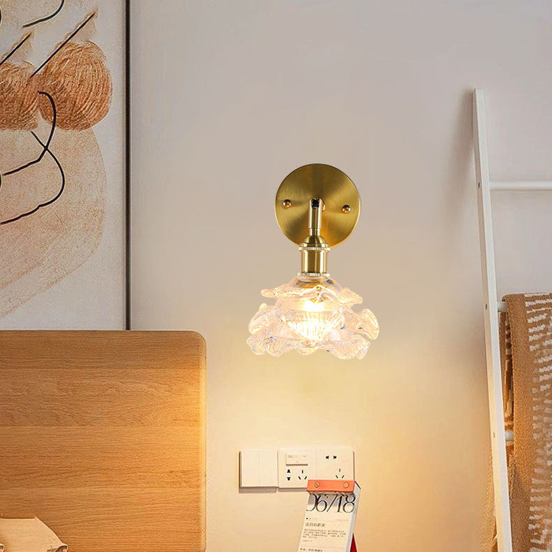 Lámpara de Aplique de Pared de 1 Luz con Cilindro de Flores Tradicionales Francesas y Bola de Cobre y Vidrio para la Mesita de Noche 