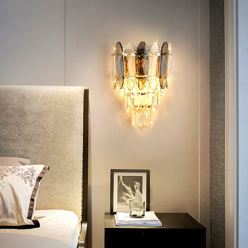 Moderne Luxus Brilliant Crystal Stack Eisen 2-Licht Wandleuchte Lampe für Wohnzimmer 