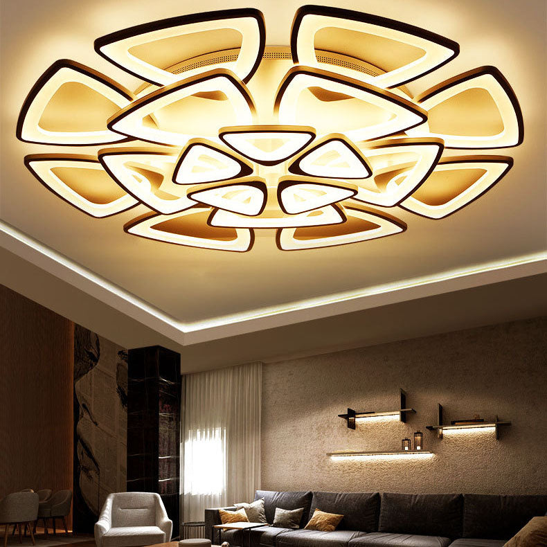 Zeitgenössische kreative Kombination Dreieck Hardware Acryl LED Unterputz Deckenleuchte für Wohnzimmer 