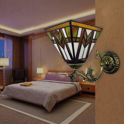 Traditional Tiffany Stained Glass Geometric Pyramid Shade 1-Light Wall Sconce Lamp For Bedroom