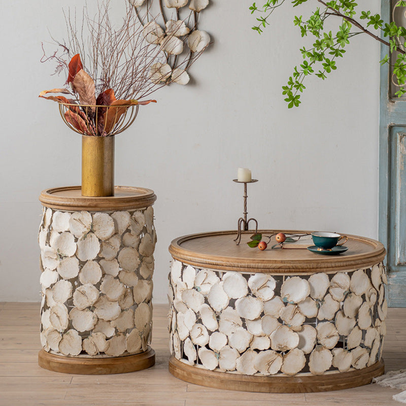 Moderner Art Deco runder Blütenblätter Holz-Eisen-Couchtisch 1-stufig für das Wohnzimmer 