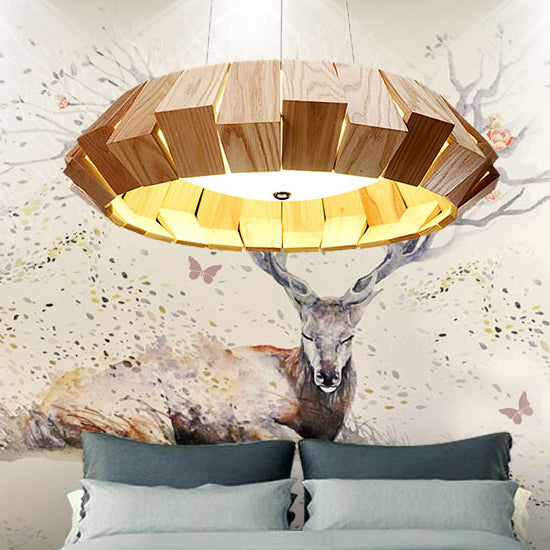 Zeitgenössische skandinavische Runde fliegende Untertasse Holz Glas LED Kronleuchter für Wohnzimmer 