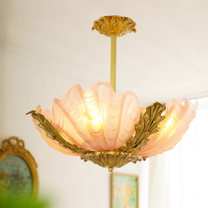 Lustre traditionnel français en laiton et verre avec 3/4 lumières pour salon 