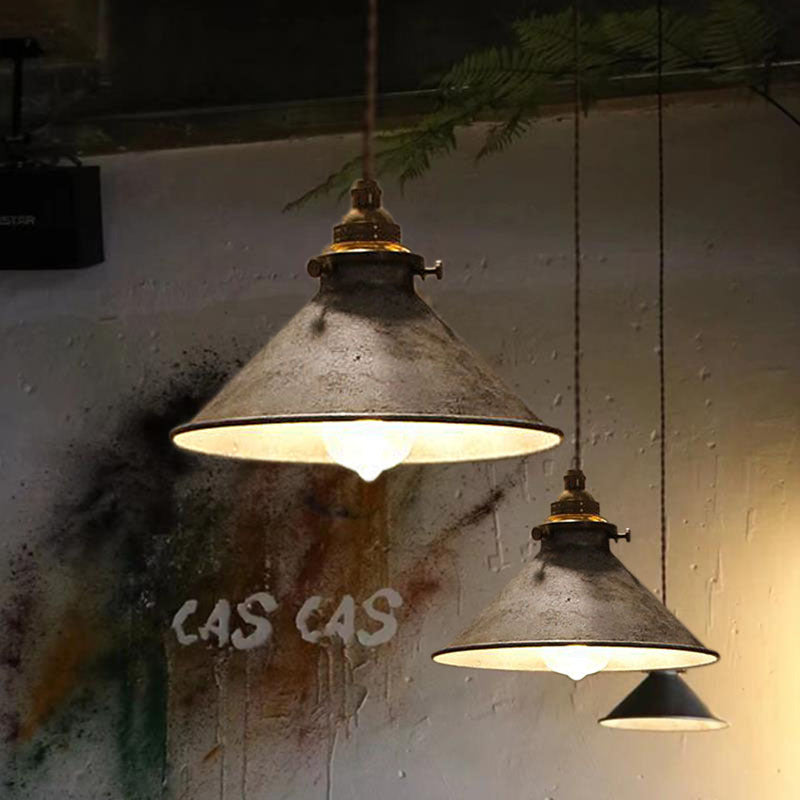 Zeitgenössische industrielle kegelförmige Pendelleuchte aus Eisenkupfer mit 1 Licht für Wohnzimmer 