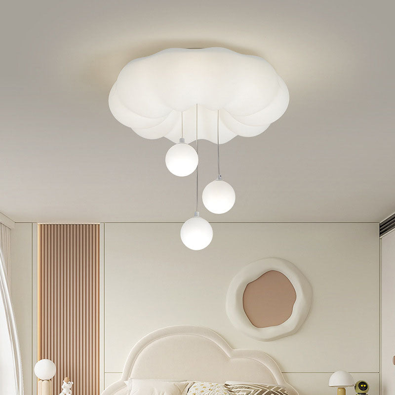 Moderne minimalistische Wolken sphärische Bogen Eisen Kunststoff LED Unterputz Deckenleuchte für Schlafzimmer 
