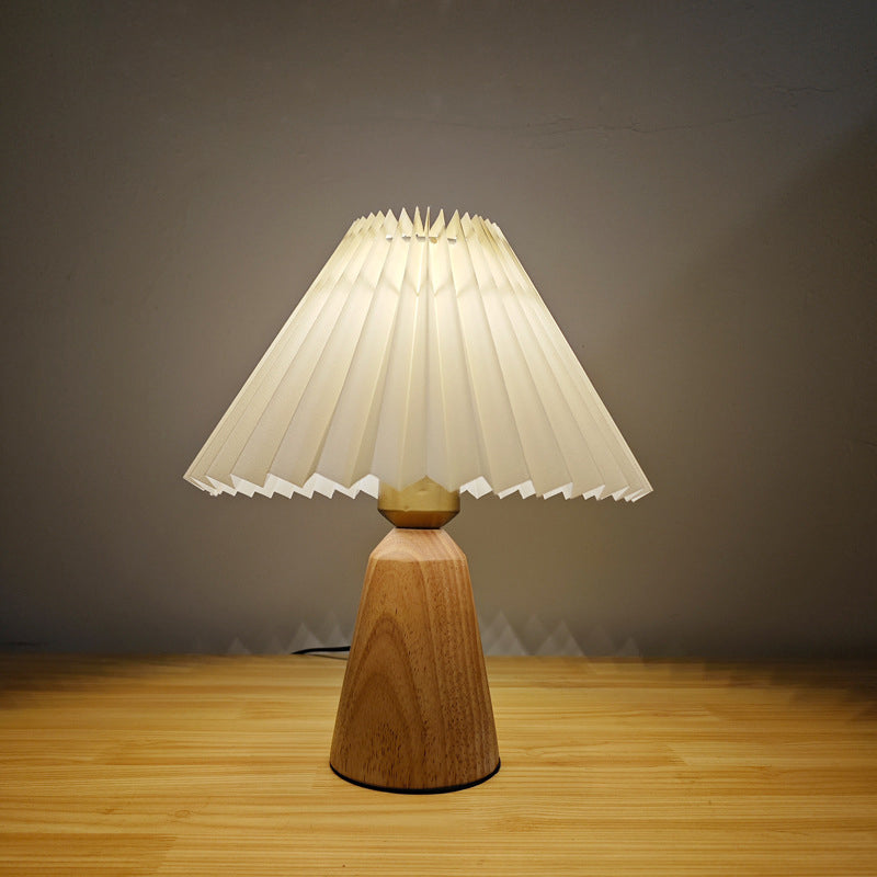 Lampe de table 1 lumière en bois avec tissu plissé trapézoïdal scandinave contemporain pour chambre 