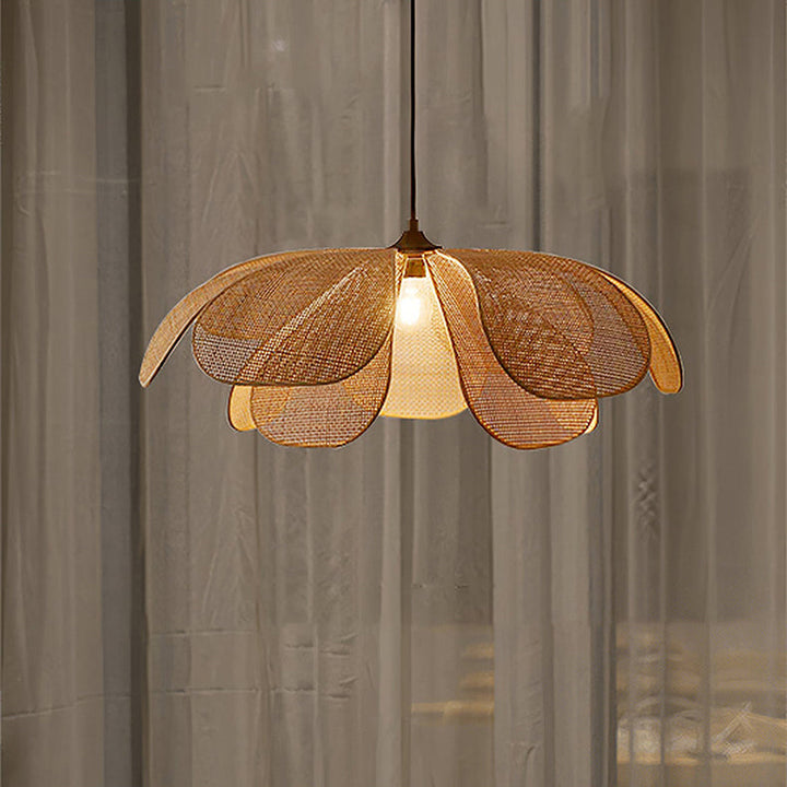 Traditionelle japanische Rattan-Pendelleuchte in Blütenblattform mit 1 Licht für Wohnzimmer 