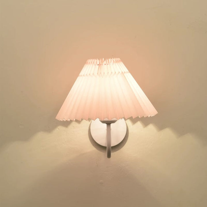 Applique murale contemporaine nordique en tissu avec tige incurvée en fer et champignon, 1 lumière pour chambre à coucher 