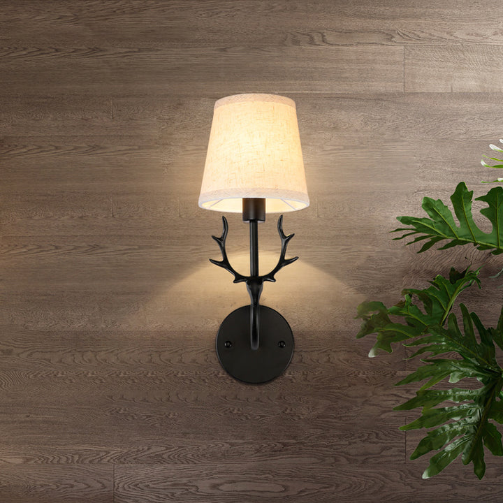 Applique murale contemporaine nordique en forme de cylindre avec corne de cerf en fer et tissu à 1 lumière pour chevet 