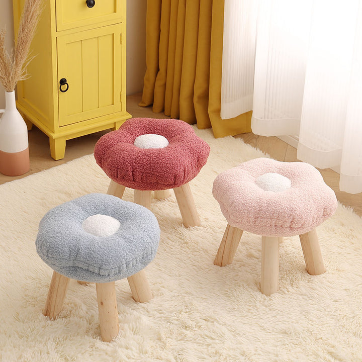 Contemporary Creative Flower Shape Sherpa Fabric Pine Wood Footstool For Entryways