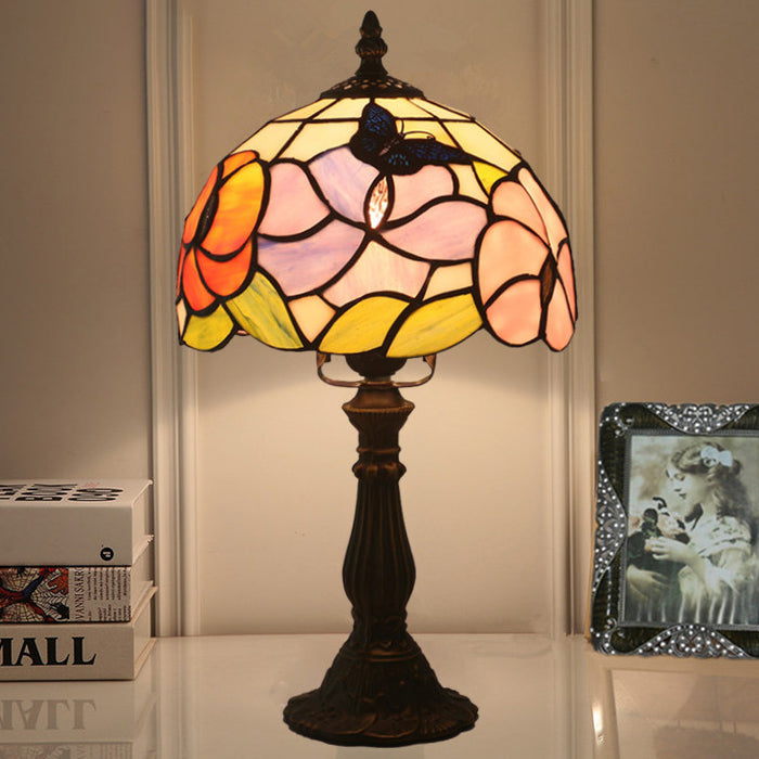 Lampe de table à 1 lumière en verre et alliage de zinc avec dôme fleur traditionnel Tiffany pour chevet 