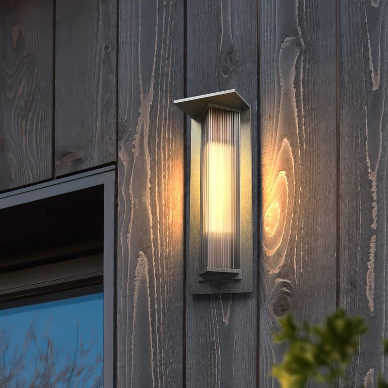 Lámpara de Aplique de Pared Exterior LED de Prisma Triangular de PC de Vidrio de Acero Inoxidable Solar Impermeable de Simplicidad Moderna para Jardín 
